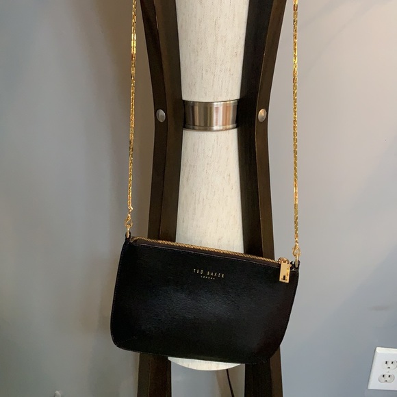 Gorgeous Ted Baker crossbody bag with gold chain - Picture 3 of 4